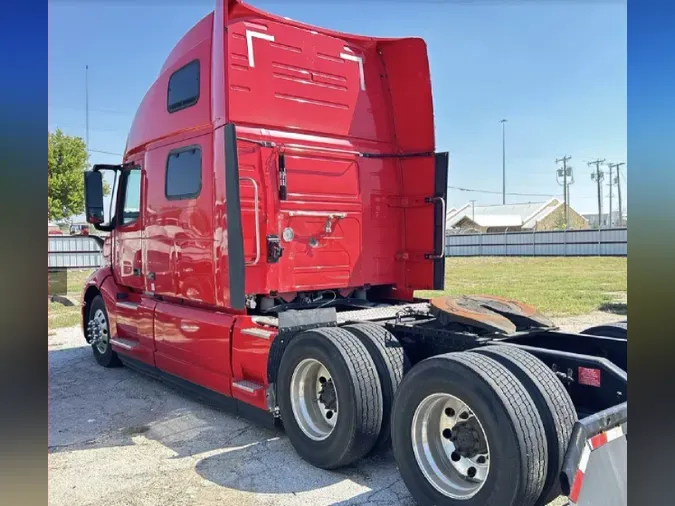 2024 VOLVO VNL64T860