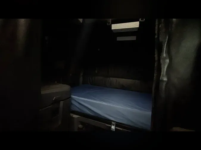 2024 Freightliner Cascadia 126