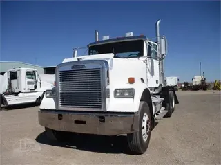 2005 FREIGHTLINER FLD120