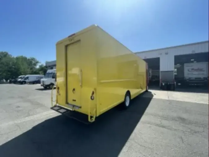 2017 FRTLR CUSTOM CHASSIS CORP MT55
