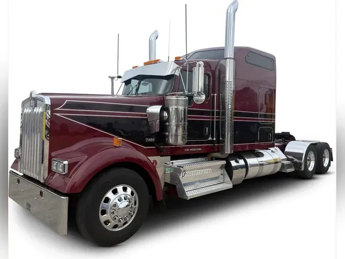 2024 Kenworth W900c3e828f0471da349432eb6cb1e635ce3