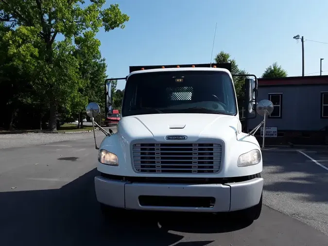 2018 FREIGHTLINER M2 106