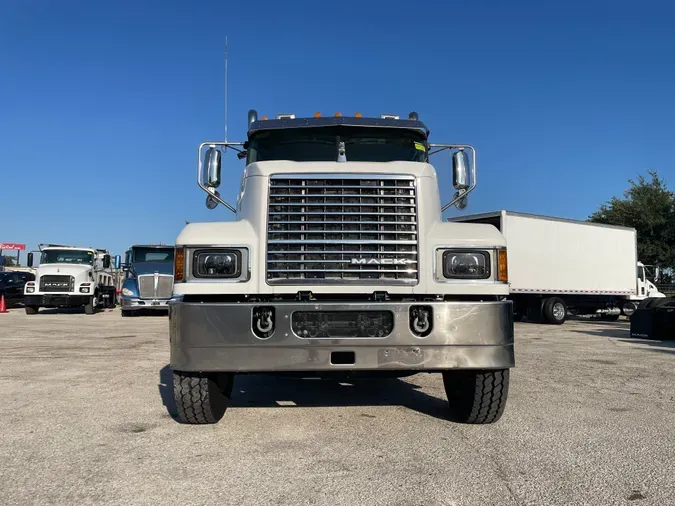 2020 MACK PI64T