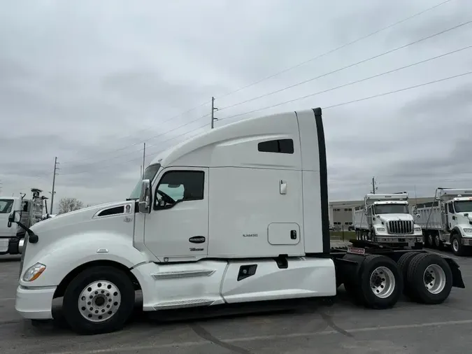 2022 Kenworth T680