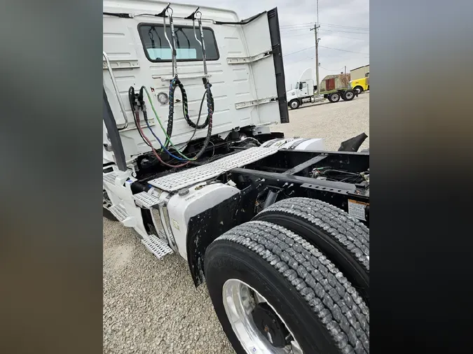 2020 VOLVO VNR64T300c3ecc9c38674ad8ca748fad46daed920