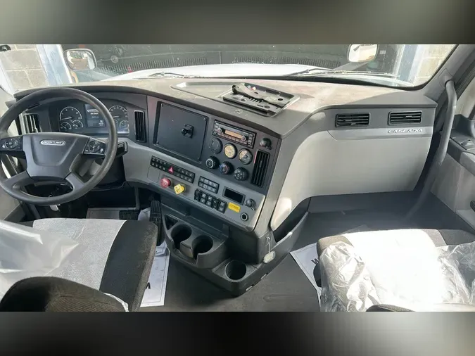 2020 Freightliner Cascadia 126c3f00197b9e2499850da9fef85faacf2