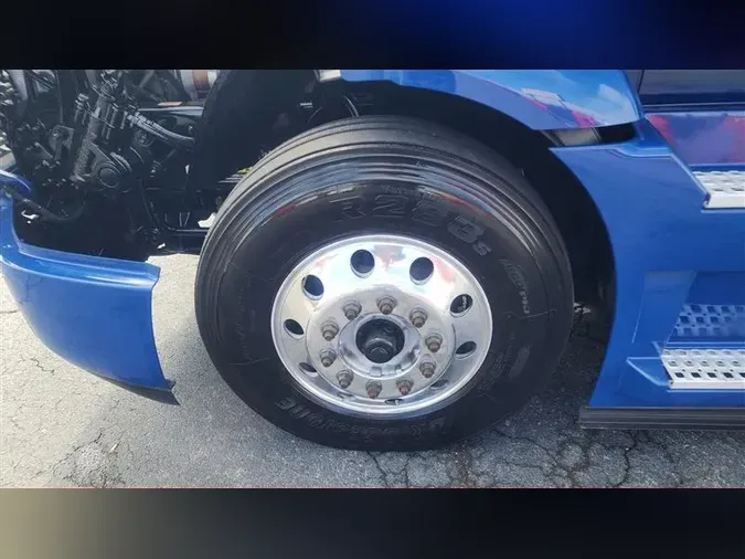 2021 VOLVO VNR640c3f0ac6f011403497c50daa10f6586be