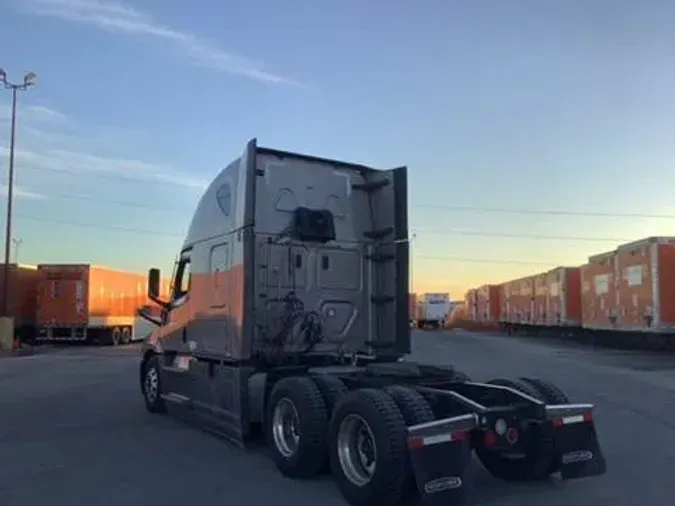 2021 Freightliner Cascadia