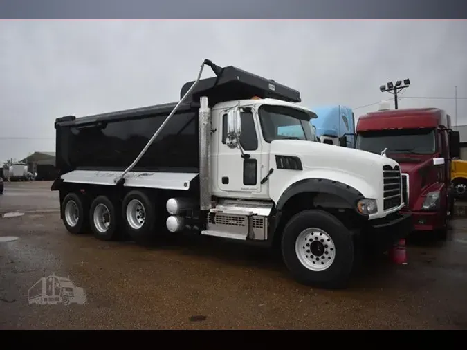 2018 MACK GRANITE GU713