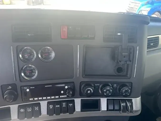 2022 Kenworth T680c3f9dfe800211afc369da56f6b62ea62