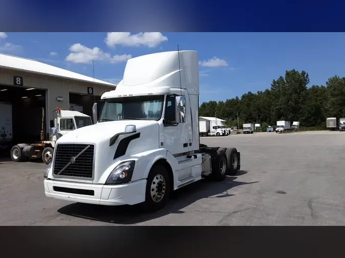2018 Volvo VNL300