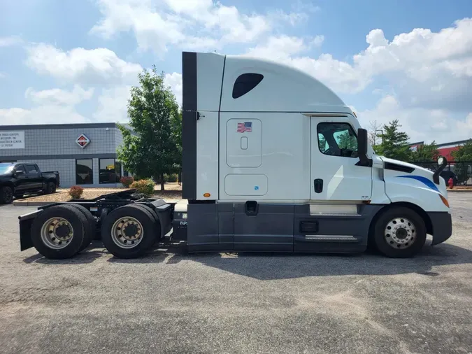 2022 Freightliner Cascadia