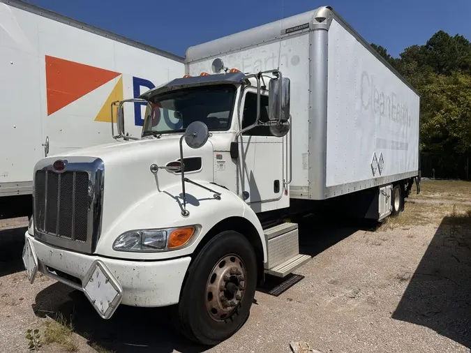 2017 Peterbilt 337