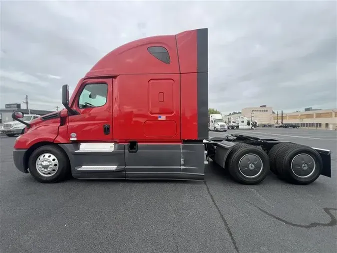 2020 FREIGHTLINER CA126