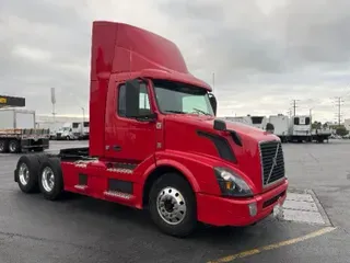2016 VOLVO VNL64300