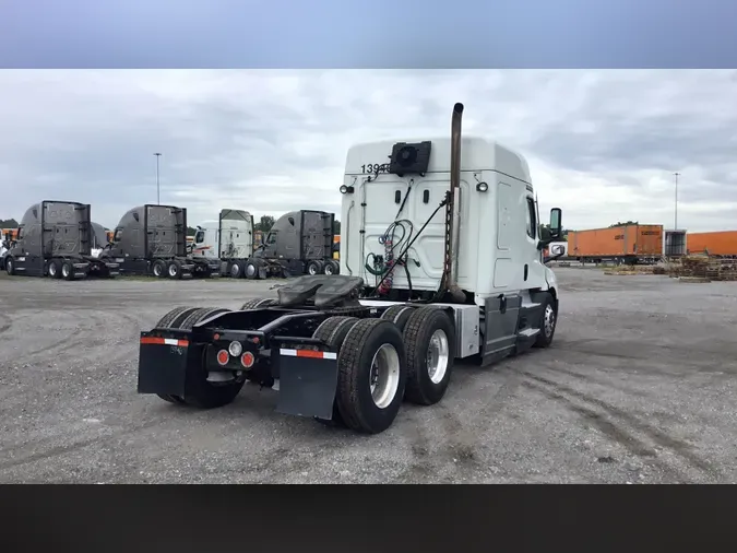 2022 Freightliner Cascadia 126c405d95ab282f3d3dc9ec2185ea67d2d