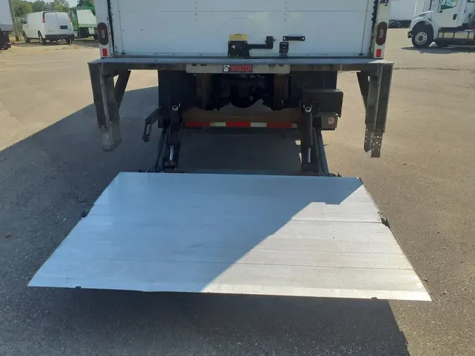2018 FREIGHTLINER/MERCEDES M2 106