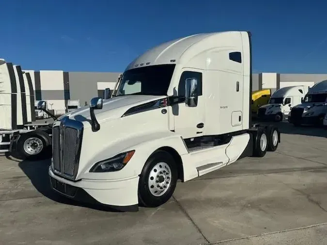 2023 Kenworth T680