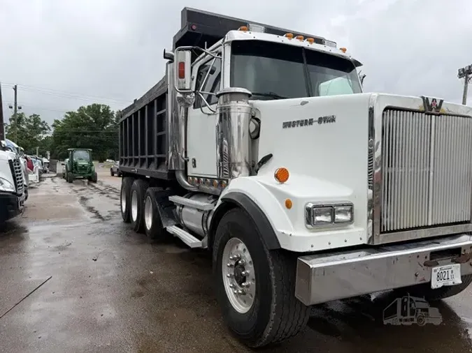 2004 WESTERN STAR 4900FAc40c6bddd82c5d21bdad42788cd25505
