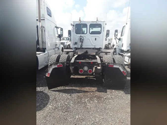 2018 FREIGHTLINER/MERCEDES CASCADIA 113