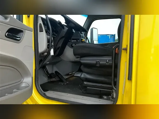 2020 PETERBILT 579