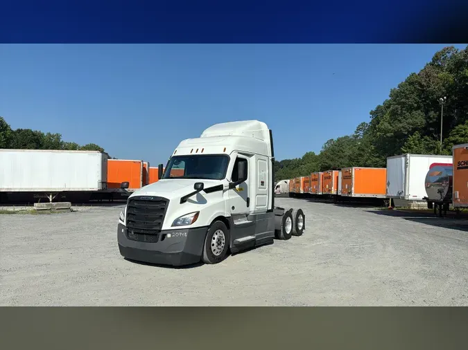 2022 Freightliner Cascadia 126c4182e81c48b843bc931bd66d39a3fca