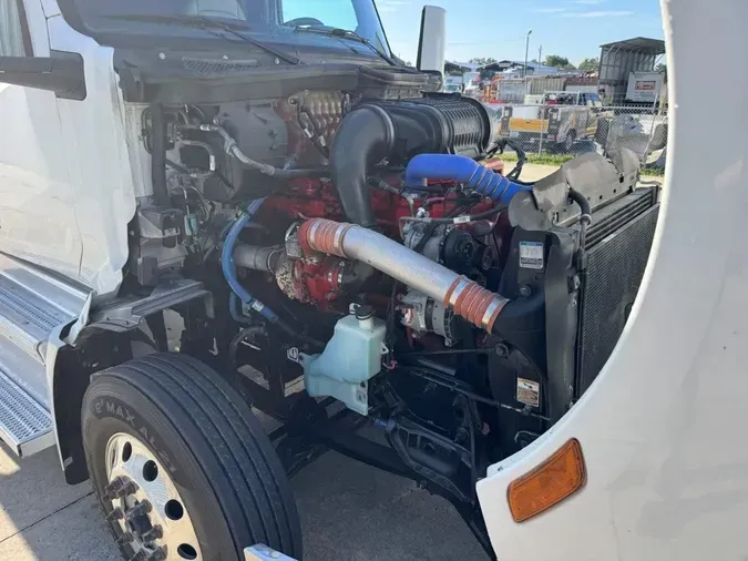 2022 Peterbilt 579c41d2edc10fdcfd522b7f6dd2ffae73e