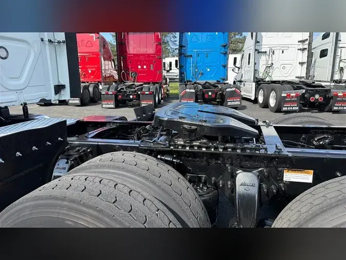 2019 FREIGHTLINER CA126