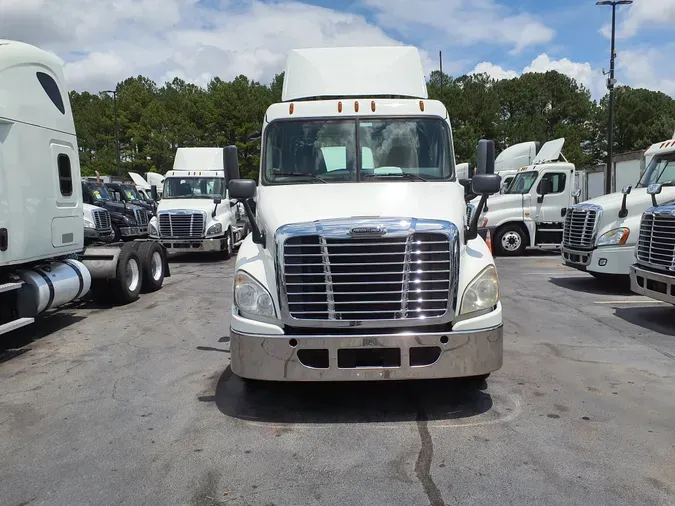 2016 FREIGHTLINER/MERCEDES CASCADIA 125