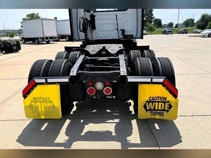2021 INT LT625 6x4