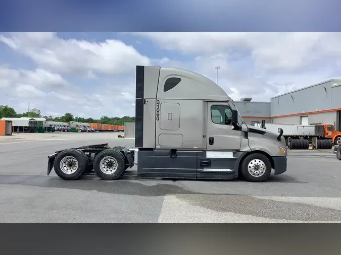 2024 Freightliner Cascadia