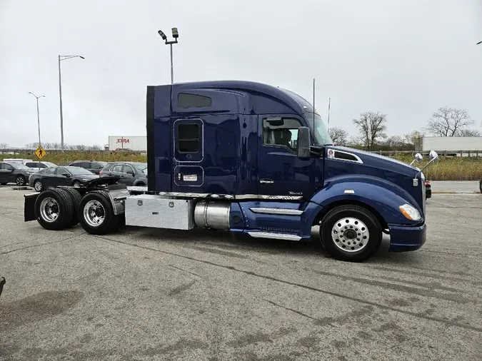 2021 KENWORTH T680