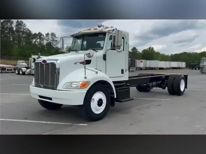 2006 PETERBILT 335