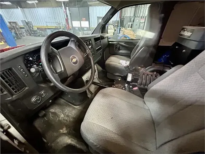 2011 CHEVROLET EXPRESS 2500