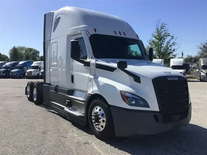 2020 FREIGHTLINER CA126