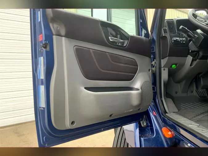 2022 INT LT625 6x4c42b4e252a9c6eb5aa47c2b9126a01fc