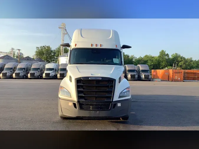 2021 Freightliner Cascadia