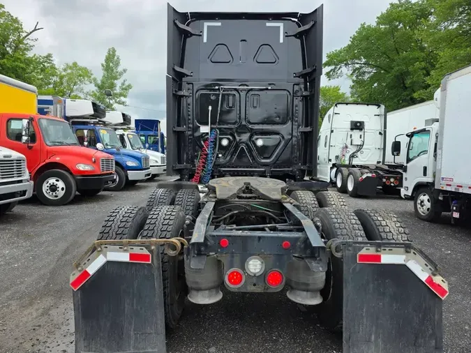 2020 FREIGHTLINER CASCADIA 125