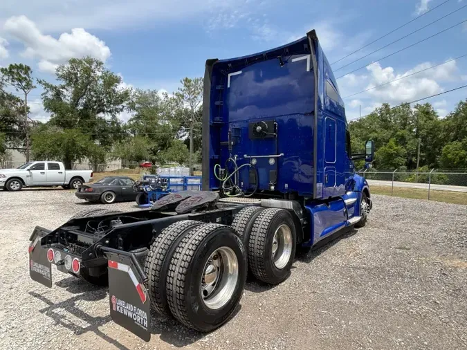 2022 Kenworth T680