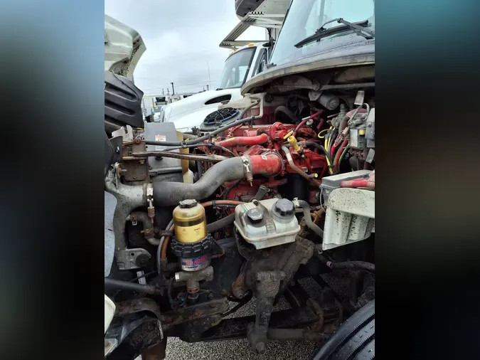 2018 FREIGHTLINER/MERCEDES M2 106