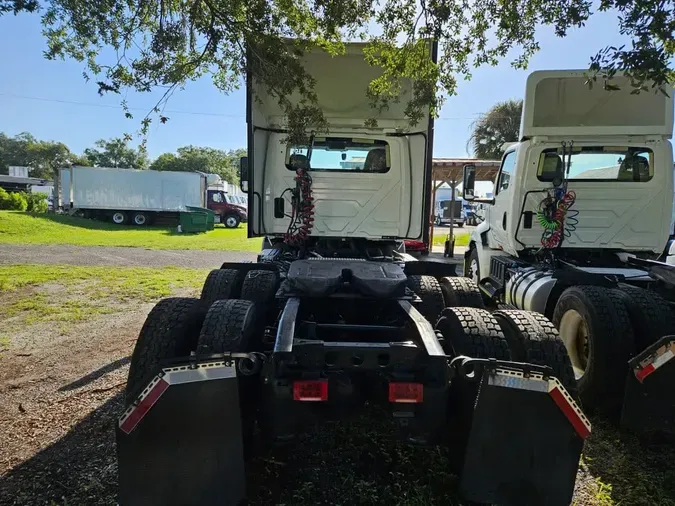 2020 NAVISTAR INTERNATIONAL RH613 DAYCAB T/A