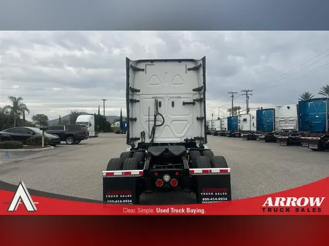 2020 FREIGHTLINER CA126