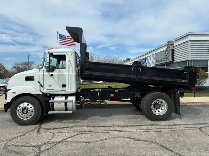2026 MACK MD MD6 187 WB 14' Galionc439df4247b6bea2f94c51a2fcd9bcc8