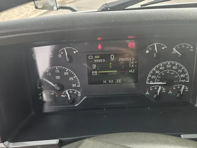 2024 VOLVO VNL64T760c43a99cf47e576f5341ff59d8256e4b4