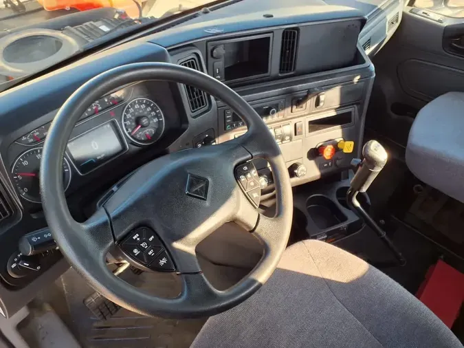 2021 NAVISTAR INTERNATIONAL LT625 DAYCAB S/A