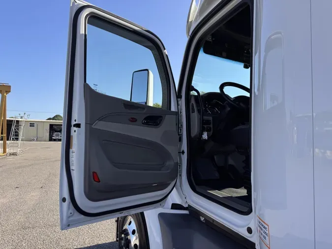 2020 Peterbilt 579