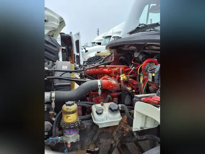 2017 FREIGHTLINER M2 106