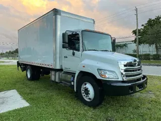 2018 HINO TRUCK 268