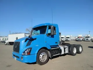 2016 Volvo VNL64T