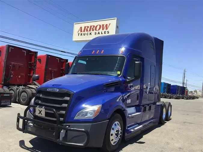 2021 FREIGHTLINER CA126